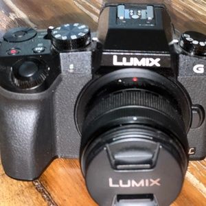 Panasonic DMC-G7K LUMIX G 4K Camera